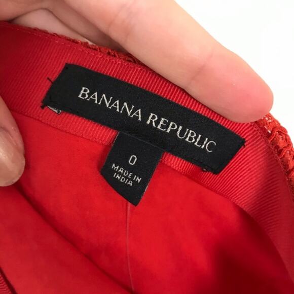 NWT Banana Republic Red Lace Skirt Size 0 - Picture 7 of 7